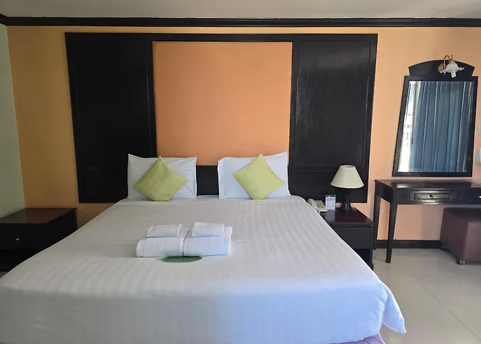 Mike Beach Resort
